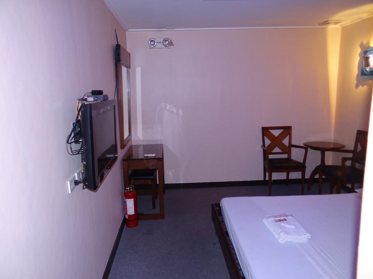 Elegance Guesthouse Pasay Exterior foto